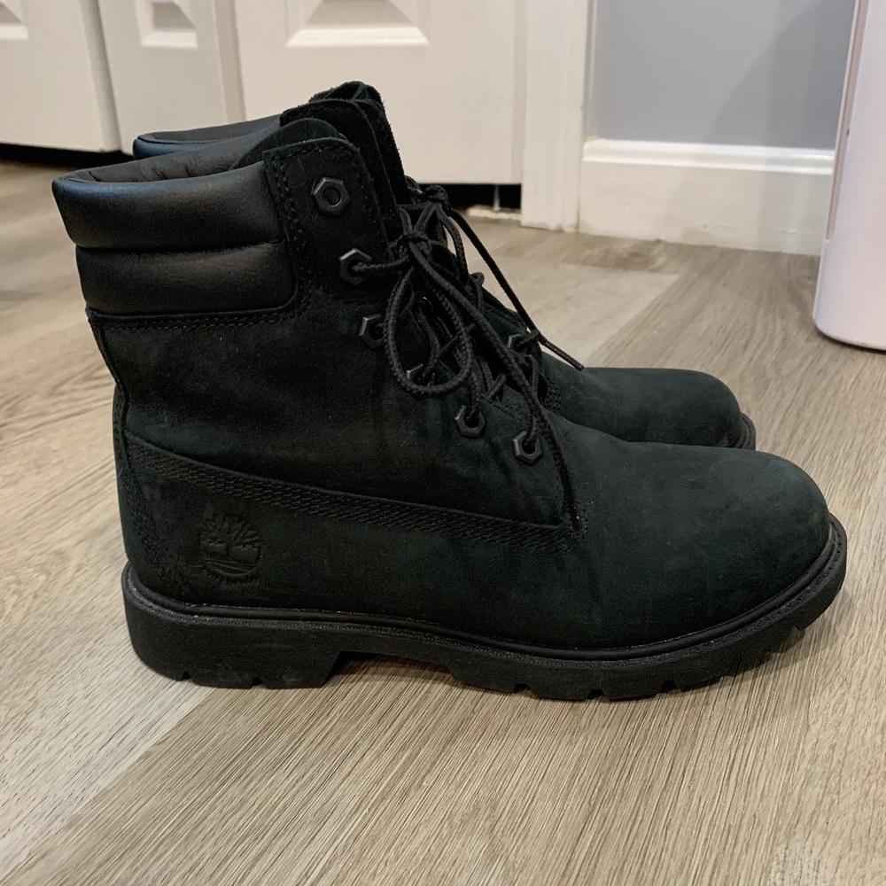 Black timberland shoes